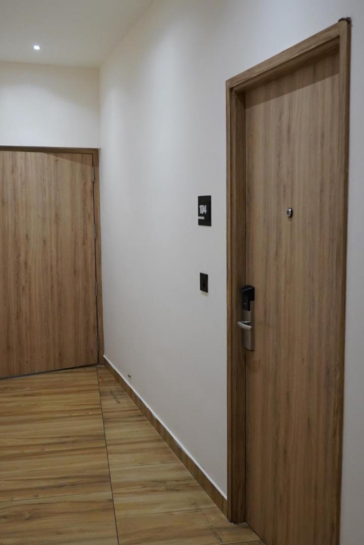 Dn Hotel Kochi ภายนอก รูปภาพ